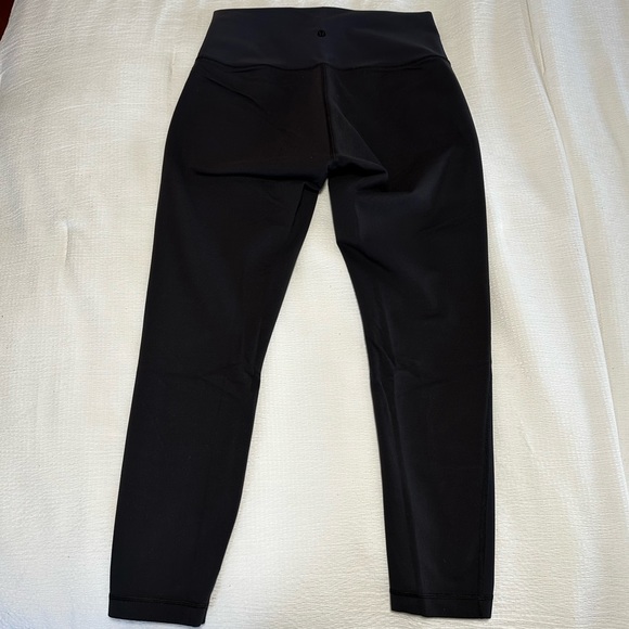Pre Loved Lululemon Coated High Rise Wunder Under 25 Leggings 8 - Picture 3 of 4